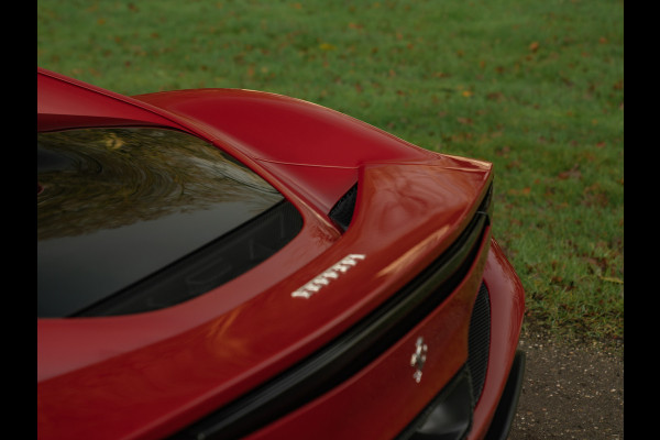 Ferrari 296 GTB 3.0 V6 | Rosso Mugello | Daytona Racing Seats | Lift | Pass. Display | JBL