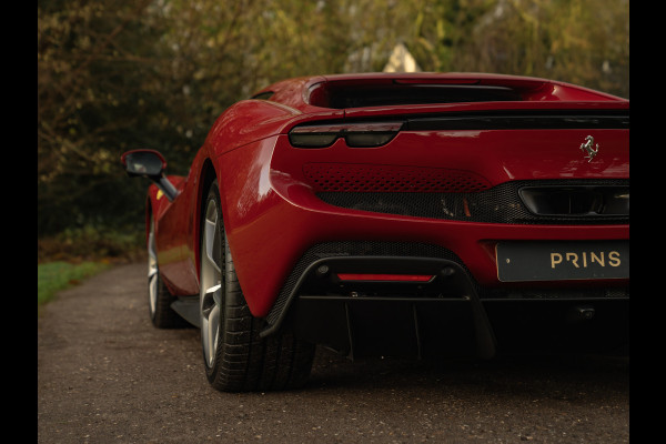 Ferrari 296 GTB 3.0 V6 | Rosso Mugello | Daytona Racing Seats | Lift | Pass. Display | JBL