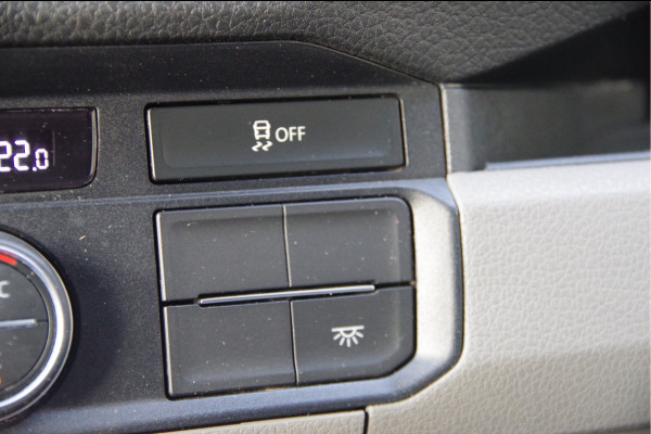 MAN TGE 3.180 35 2.0 3-ZITS, 177PK AUT. LED, TREKHAAK, CAMERA, GEV. STOEL, CRUISE, CLIMA, APPLE CARPLAY/ANDROID AUTO