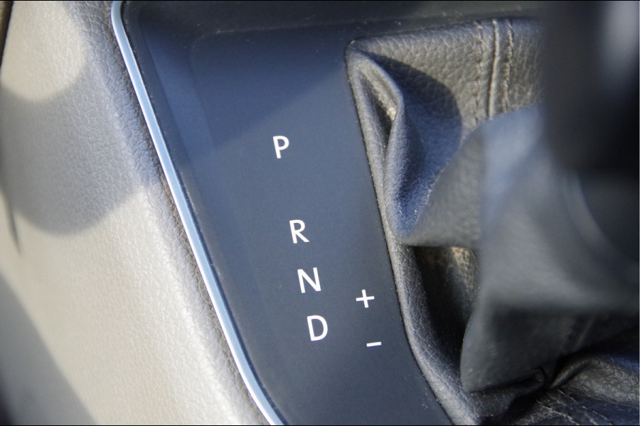 MAN TGE 3.180 35 2.0 3-ZITS, 177PK AUT. LED, TREKHAAK, CAMERA, GEV. STOEL, CRUISE, CLIMA, APPLE CARPLAY/ANDROID AUTO