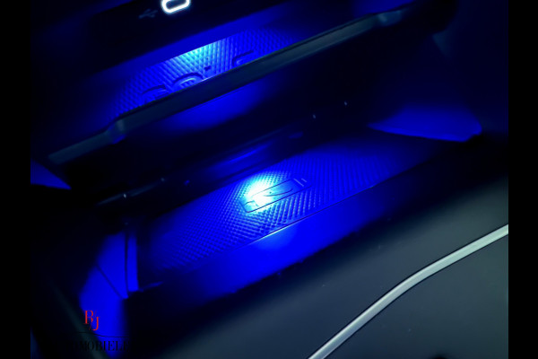 Volkswagen Golf 8 R 2.0 TSI 4MOTION 320PK Akrapovic|Leder|HUD|Harman/Kardon|Full Option