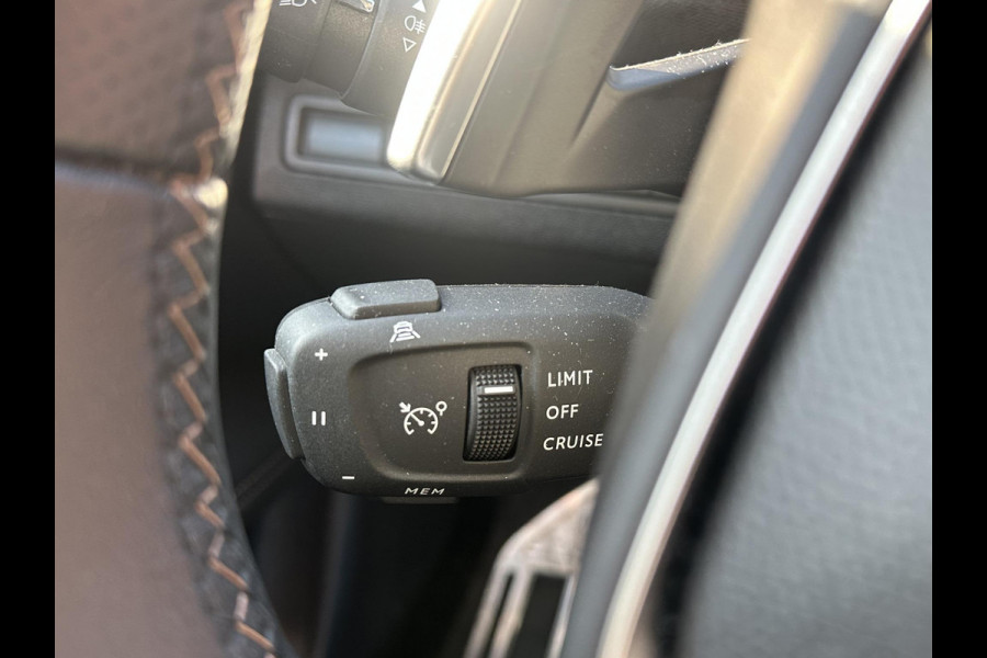 Peugeot 3008 1.6 HYbrid 225 GT VAN €28.900,- NU VOOR SLECHTS €25.440,- Uw LENTEVOORDEEL €3.460,- |PHEV| BLACK OPTIC| ELEK. STOEL + MEMORY| MASSAGESTOELEN| FOCAL AUDIO| STOELVERWARMING| CAMERA VOOR+ ACHTER| ADAPTIVE CRUISE CONTROL| DODE HOEK SENSOR| ELEK. ACHTERKLEP