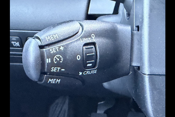 Citroën C3 Aircross 110pk Shine (Camera - Keyless Entry - HiFi - Parkeersensoren V+A - 17"incl 4S - Automatische Airco - Navigatie - Apple Carplay)