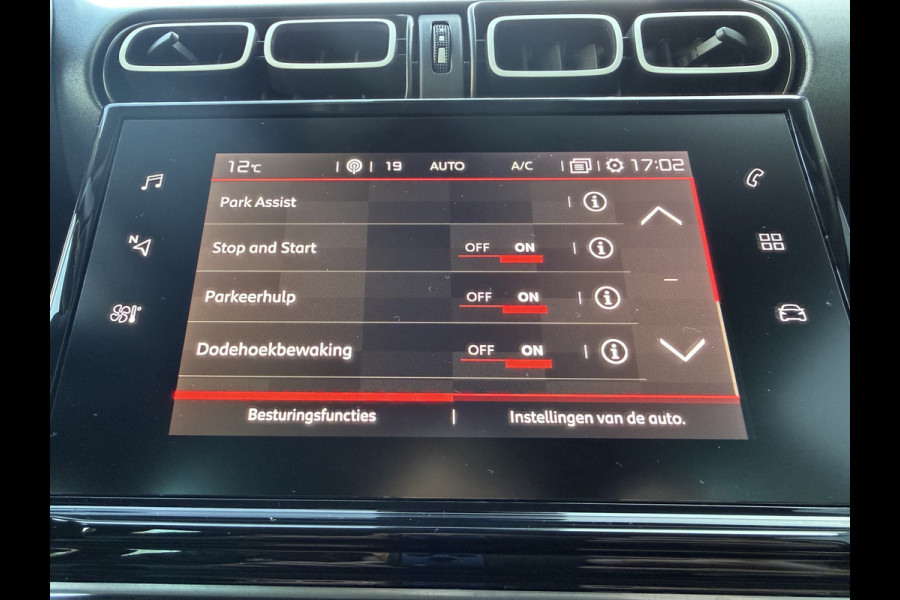 Citroën C3 Aircross 110pk Shine (Camera - Keyless Entry - HiFi - Parkeersensoren V+A - 17"incl 4S - Automatische Airco - Navigatie - Apple Carplay)