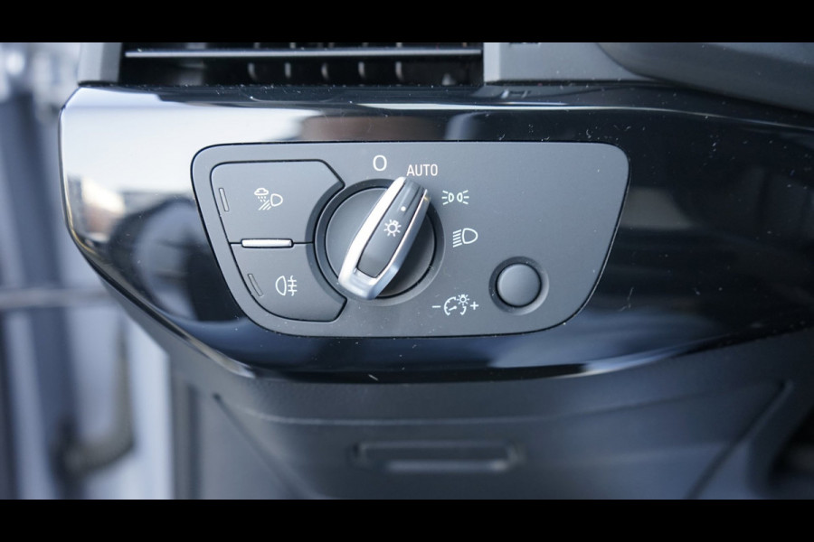 Audi A4 Limousine 1.4 TFSI Sport AUTOMAAT-ALCANTARA-AMBIANCE-CLIMA-CRUISE-DRIVE SELECT-FULL LED-KEYLESS-NAVIGATIE