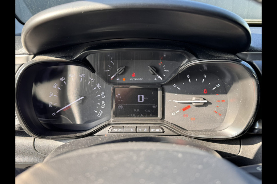 Citroën C3 1.2 PureTech Shine | Wordt verwacht, bel voor een afspraak.