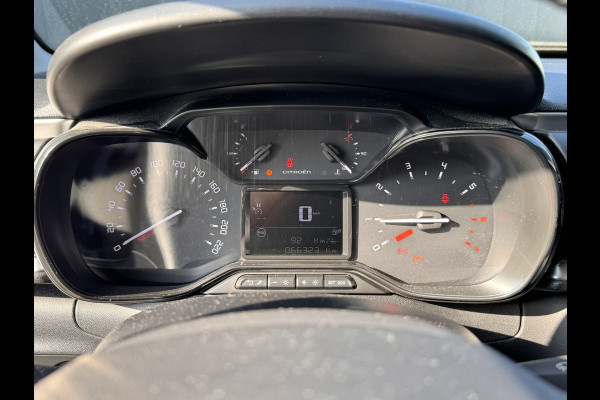 Citroën C3 1.2 PureTech Shine | Wordt verwacht, bel voor een afspraak.