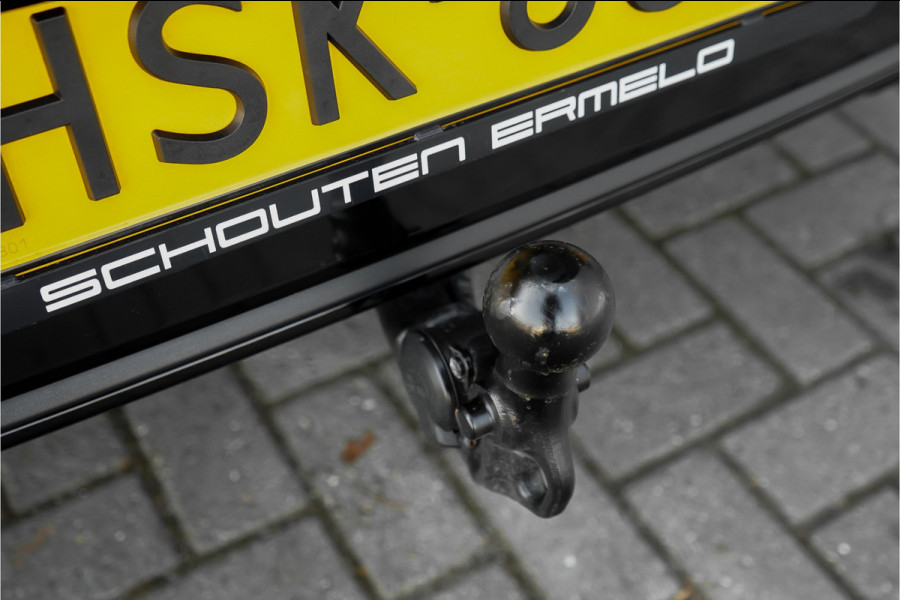 Volkswagen Golf 1.5 eHybrid GTE Pano Matrix ACC HUD Trekhaak Sfeerverlichting