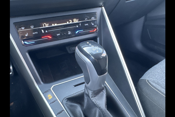 Volkswagen Taigo TSI 110PK DSG LIFE BUSINESS STOELV CAMERA/ACC/NAVI