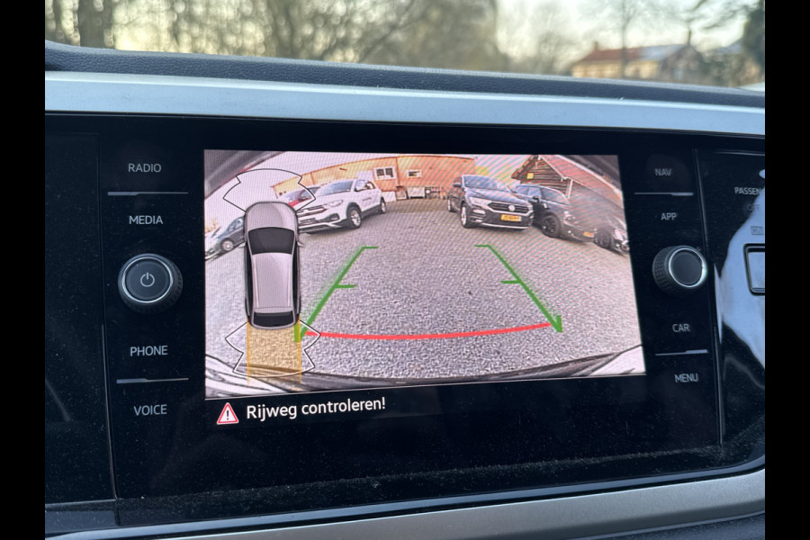 Volkswagen Taigo TSI 110PK DSG LIFE BUSINESS STOELV CAMERA/ACC/NAVI