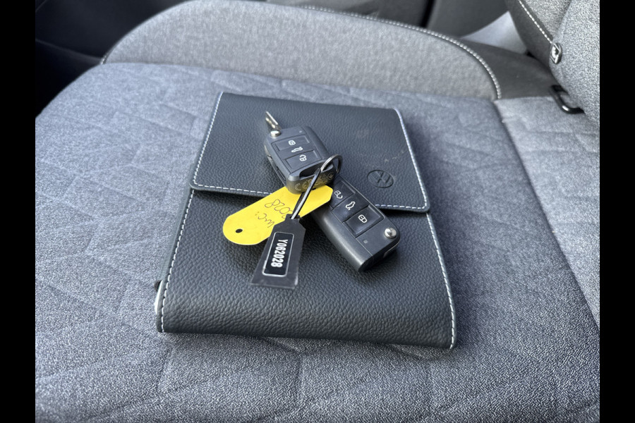 Volkswagen Taigo TSI 110PK DSG LIFE BUSINESS STOELV CAMERA/ACC/NAVI