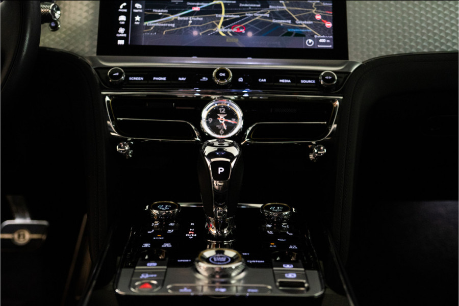Bentley Flying Spur 2.9 V6 Hybrid Mulliner 544PK | Pano | B&O | Night | Luchtvering | Garantie
