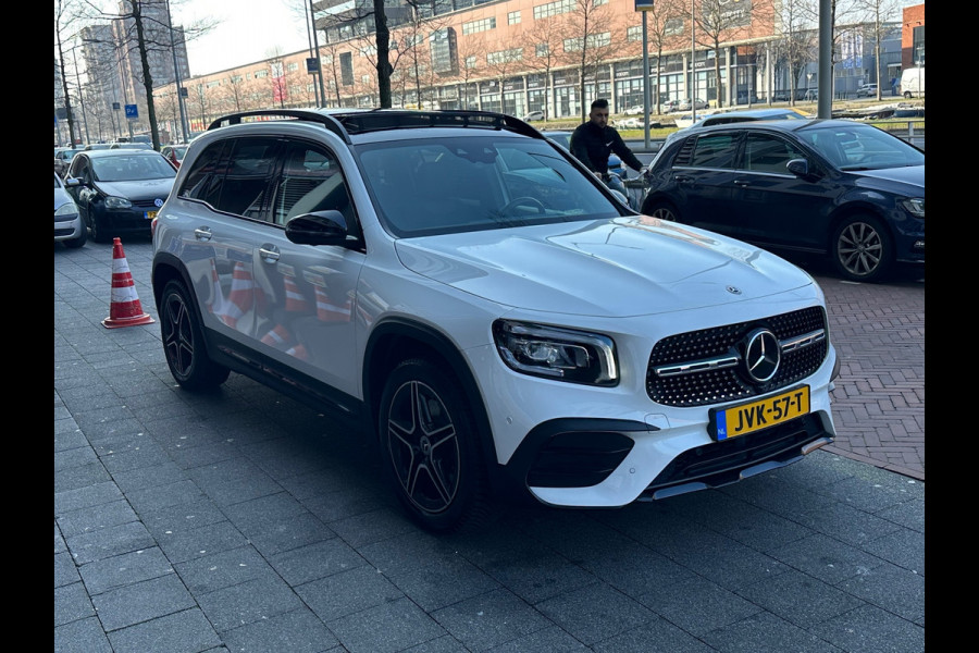 Mercedes-Benz Glb 250 4MATIC Premium Plus Mem Burm Carplay Pano