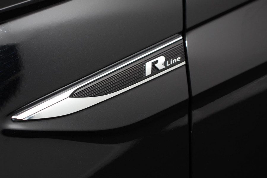 Volkswagen Polo 1.5 TSI 150pk DSG R-Line | Navigatie | Apple Carplay / Android Auto | Adaptive Cruise Control | Stoelverwarming | Privacy Glass | DAB |