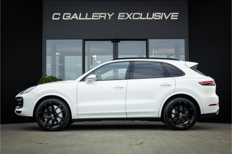 Porsche Cayenne 4.0 Turbo - Origineel NL | Sport Chrhono + | Luchtvering | Elek. Trekhaak