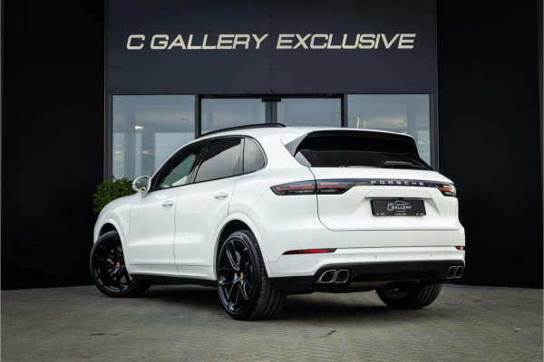 Porsche Cayenne 4.0 Turbo - Origineel NL | Sport Chrhono + | Luchtvering | Elek. Trekhaak