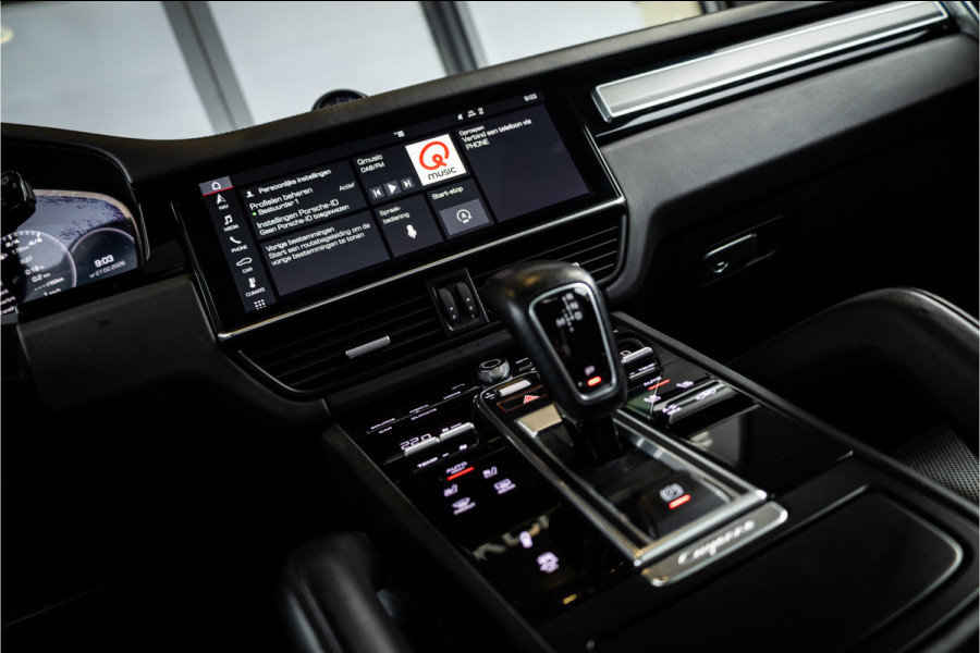 Porsche Cayenne 4.0 Turbo - Origineel NL | Sport Chrhono + | Luchtvering | Elek. Trekhaak