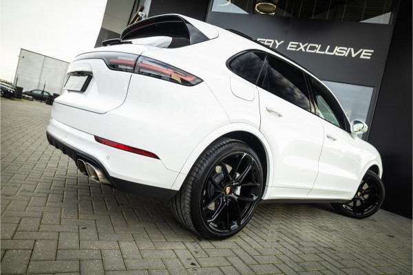 Porsche Cayenne 4.0 Turbo - Origineel NL | Sport Chrhono + | Luchtvering | Elek. Trekhaak