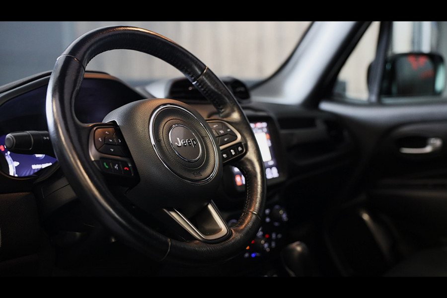 Jeep Renegade 4xe 240 Plug-in Hybrid Electric S / Aut / Navi / Cruise / Camera / Leder / Open Panoramadak / Led / Pdc / 19 Inch