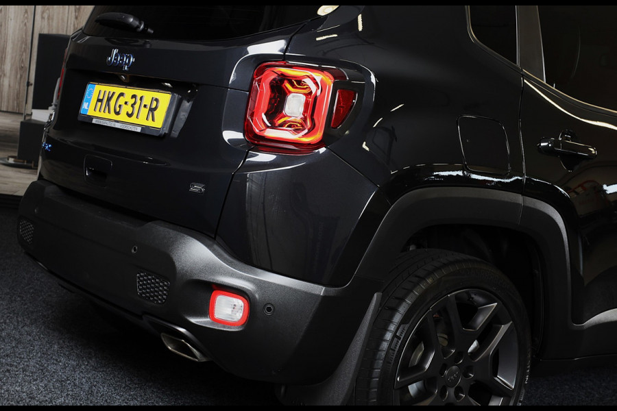 Jeep Renegade 4xe 240 Plug-in Hybrid Electric S / Aut / Navi / Cruise / Camera / Leder / Open Panoramadak / Led / Pdc / 19 Inch
