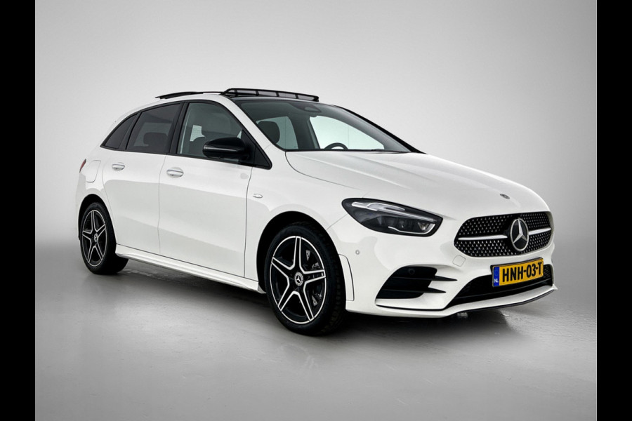 Mercedes-Benz B-Klasse 250 e Business Solution AMG AMG Line | Night Pakket | Panorama Schuif-Kanteldak | Memory Voorstoelen | Parkeerpakket met 360°-camera. MB-paasweekend