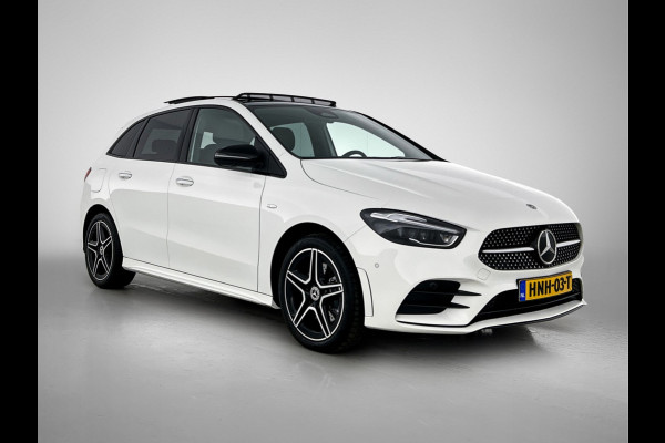 Mercedes-Benz B-Klasse 250 e Business Solution AMG AMG Line | Night Pakket | Panorama Schuif-Kanteldak | Memory Voorstoelen | Parkeerpakket met 360°-camera. MB-paasweekend