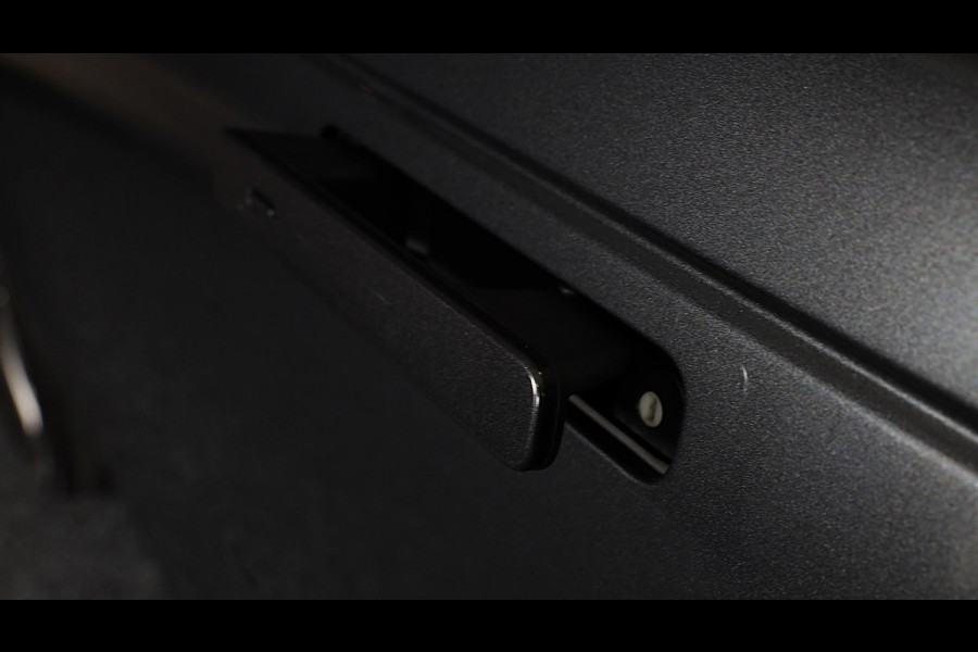 Land Rover Range Rover Velar 2.0 P400e AWD AUTOBIOGRAPHY / Acc / Head Up / Leder / Alcantara / 360 Camera / Open Pano / 21 Inch