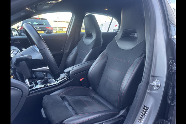 Mercedes-Benz A-Klasse 160 Business Solution AMG Pakket Mountain Gray Metallic! | Stoelverwarming | Apple Carplay | Lane Assist