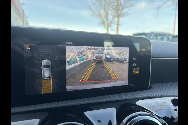 Mercedes-Benz A-Klasse 160 Business Solution AMG Pakket Mountain Gray Metallic! | Stoelverwarming | Apple Carplay | Lane Assist