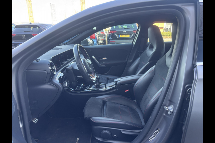 Mercedes-Benz A-Klasse 160 Business Solution AMG Pakket Mountain Gray Metallic! | Stoelverwarming | Apple Carplay | Lane Assist