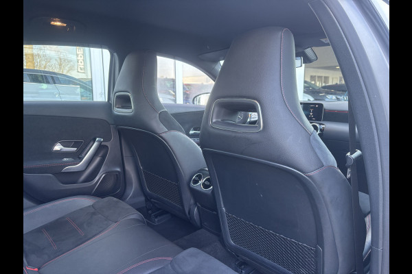 Mercedes-Benz A-Klasse 160 Business Solution AMG Pakket Mountain Gray Metallic! | Stoelverwarming | Apple Carplay | Lane Assist