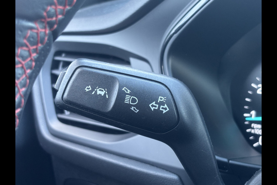 Ford FOCUS Wagon 1.0 EcoBoost ST Line Business | Trekhaak | Stuurverwarming | Stoelverwarming | Navi