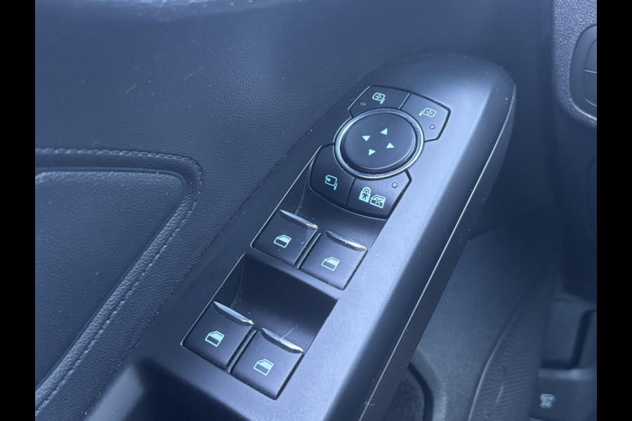 Ford FOCUS Wagon 1.0 EcoBoost ST Line Business | Trekhaak | Stuurverwarming | Stoelverwarming | Navi