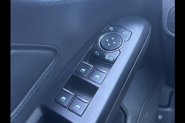 Ford FOCUS Wagon 1.0 EcoBoost ST Line Business | Trekhaak | Stuurverwarming | Stoelverwarming | Navi