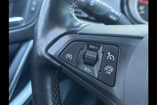 Opel Astra 1.4 146 PK Blitz Edition Automaat | Stoel&Stuur verwarming | Parkeercamera |