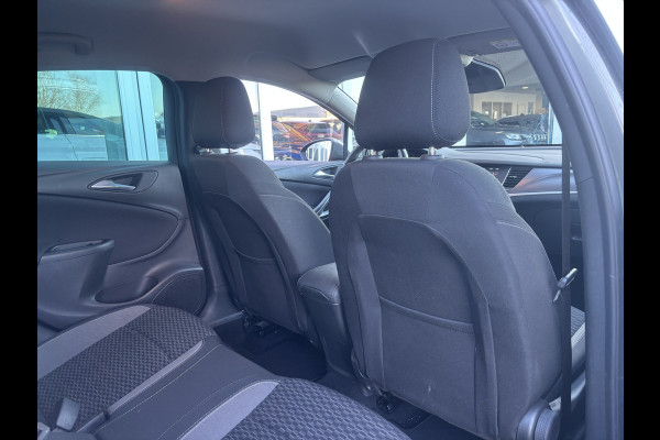 Opel Astra 1.4 146 PK Blitz Edition Automaat | Stoel&Stuur verwarming | Parkeercamera |