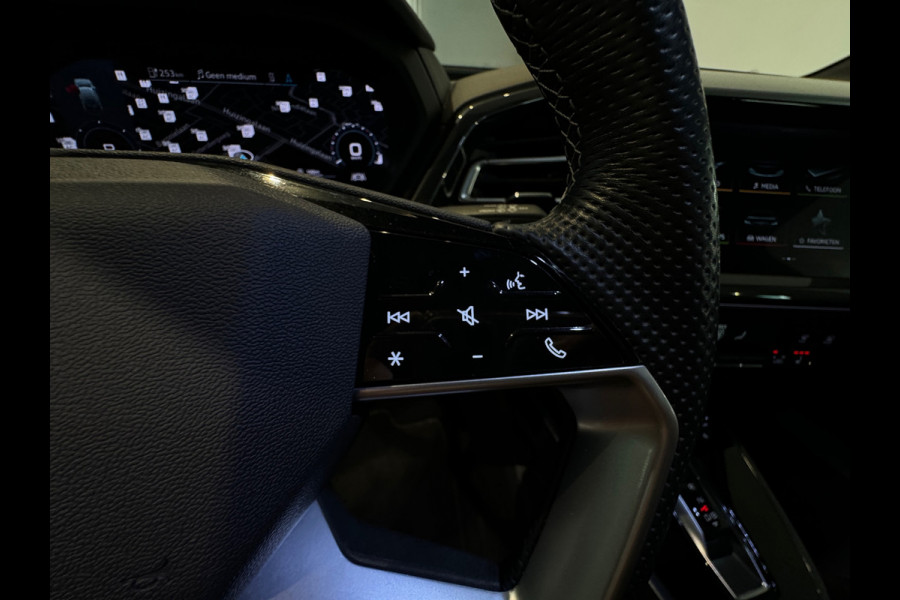 Audi Q4 e-tron 40 S Line 77 kWh Sfeer|CarPlay|Keyless|Night