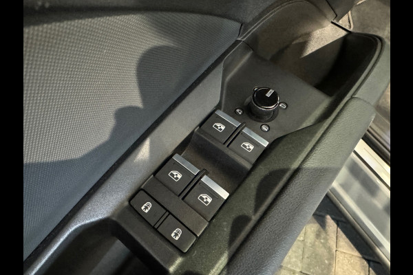 Audi Q4 e-tron 40 S Line 77 kWh Sfeer|CarPlay|Keyless|Night