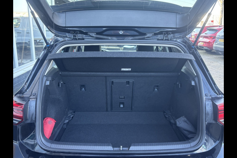 Volkswagen Golf 1.0 TSI Life Business | Sfeerverlichting |Suurverwarming | Adaptive Cruise | Stoelverwarming
