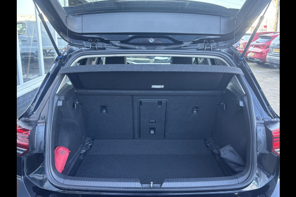Volkswagen Golf 1.0 TSI Life Business | Sfeerverlichting |Suurverwarming | Adaptive Cruise | Stoelverwarming