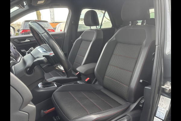 Volkswagen T-Roc 1.5 TSI Sport 2x R-Line | Parkeer Camera | Adaptieve Cruise | Navi