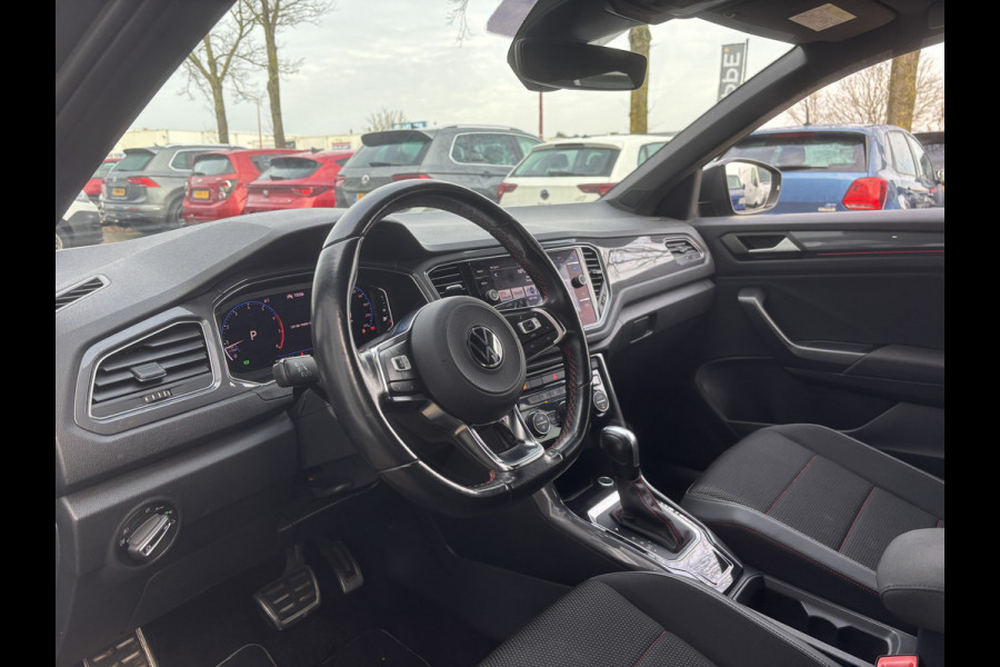 Volkswagen T-Roc 1.5 TSI Sport 2x R-Line | Parkeer Camera | Adaptieve Cruise | Navi