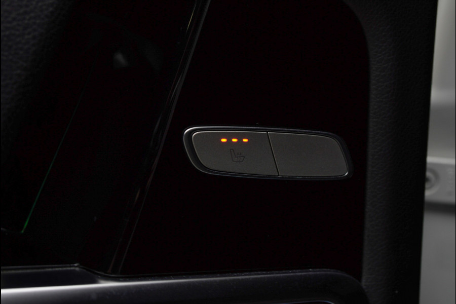 Mercedes-Benz G-Klasse BRABUS 800 Massage Burmester PTS 360° Camera Leer Navi Stoelventilatie Stoelverwarming voor en achter Climate voor & achter Memory seats Distronic Plus Elektr. bedienb. schuif-/ kanteldak PTS LM velgen