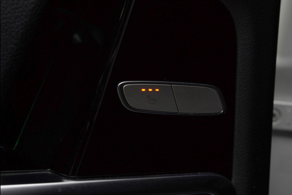Mercedes-Benz G-Klasse BRABUS 800 Massage Burmester PTS 360° Camera Leer Navi Stoelventilatie Stoelverwarming voor en achter Climate voor & achter Memory seats Distronic Plus Elektr. bedienb. schuif-/ kanteldak PTS LM velgen