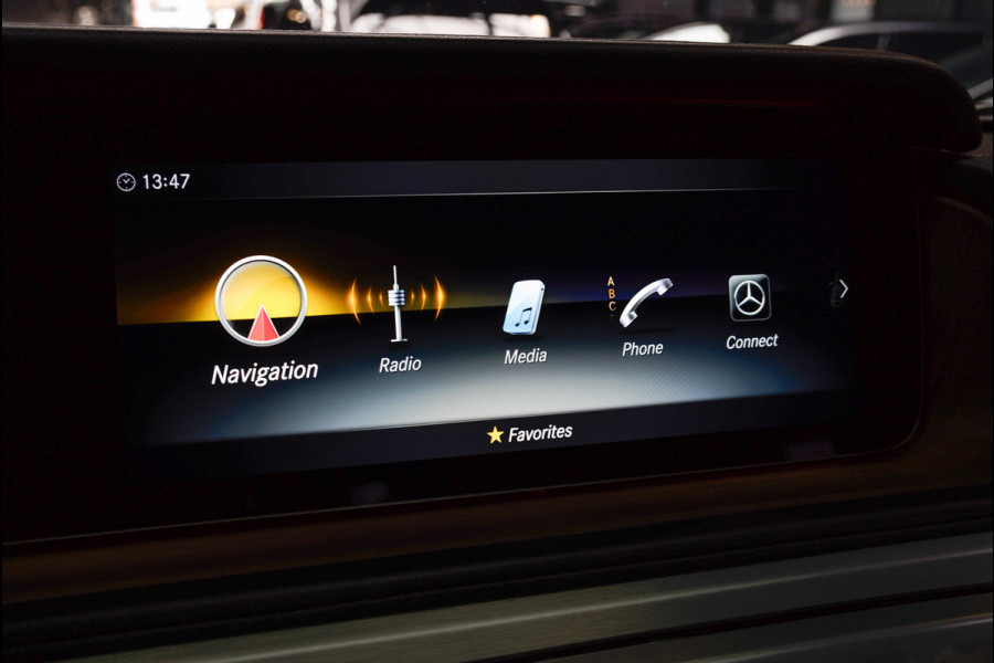 Mercedes-Benz G-Klasse BRABUS 800 Massage Burmester PTS 360° Camera Leer Navi Stoelventilatie Stoelverwarming voor en achter Climate voor & achter Memory seats Distronic Plus Elektr. bedienb. schuif-/ kanteldak PTS LM velgen