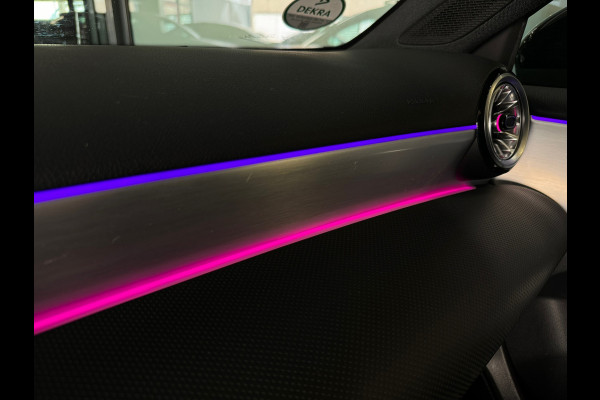 Mercedes-Benz A-Klasse 250 e AMG Pano|Night|Sfeer|Keyles|NAP