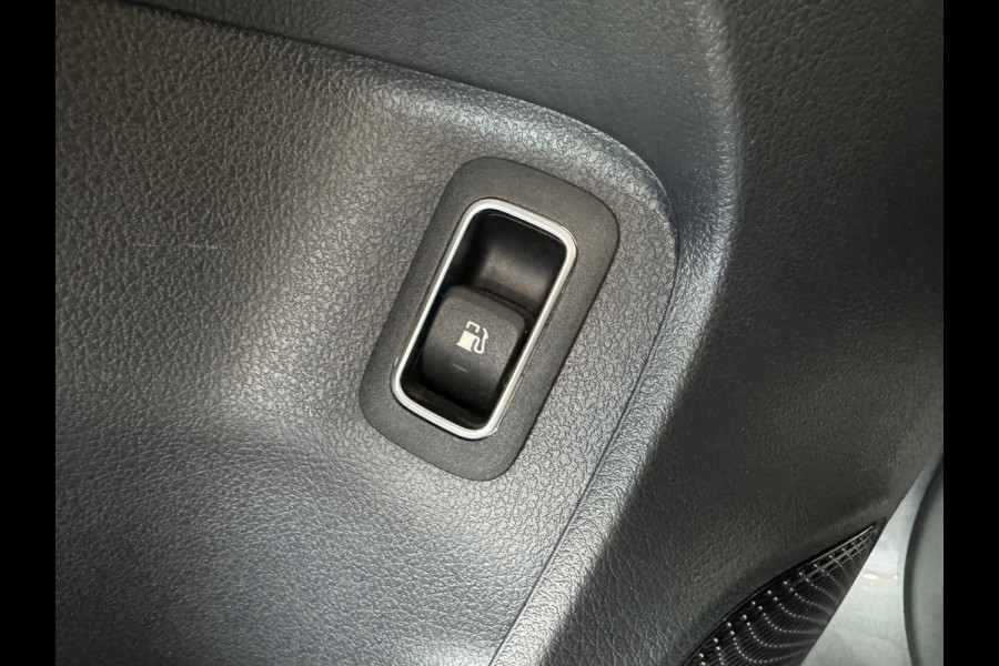 Mercedes-Benz A-Klasse 250 e AMG Pano|Night|Sfeer|Keyles|NAP