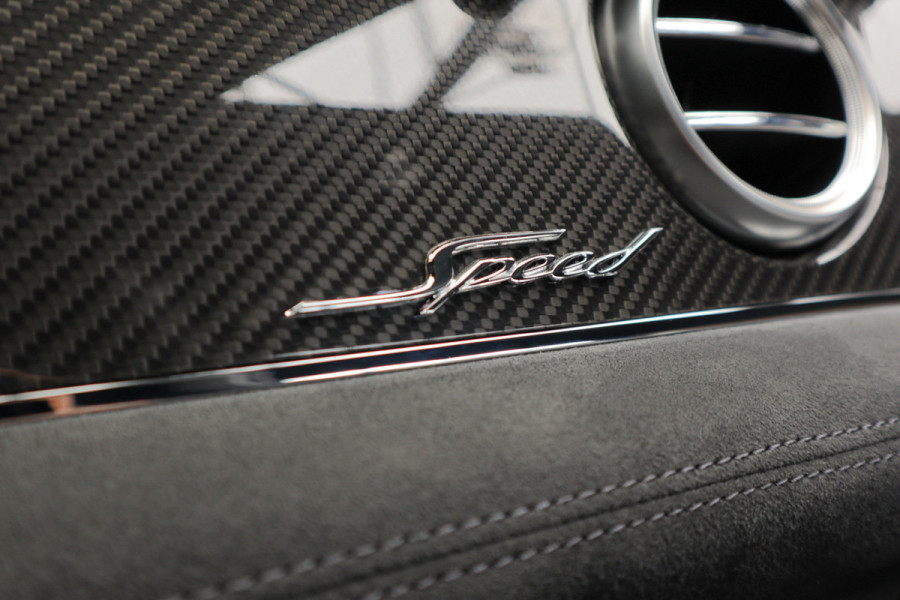 Bentley Bentayga 6.0 W12 Speed HUD Massage Panodak Leer ACC Keyless 360 Camera Elektr. achterklep Luchtvering Alcantara hemelbekleding Elektr. verstelbare stoelen voor & achter met memory Navi PDC Naim Soundsystem LM velgen