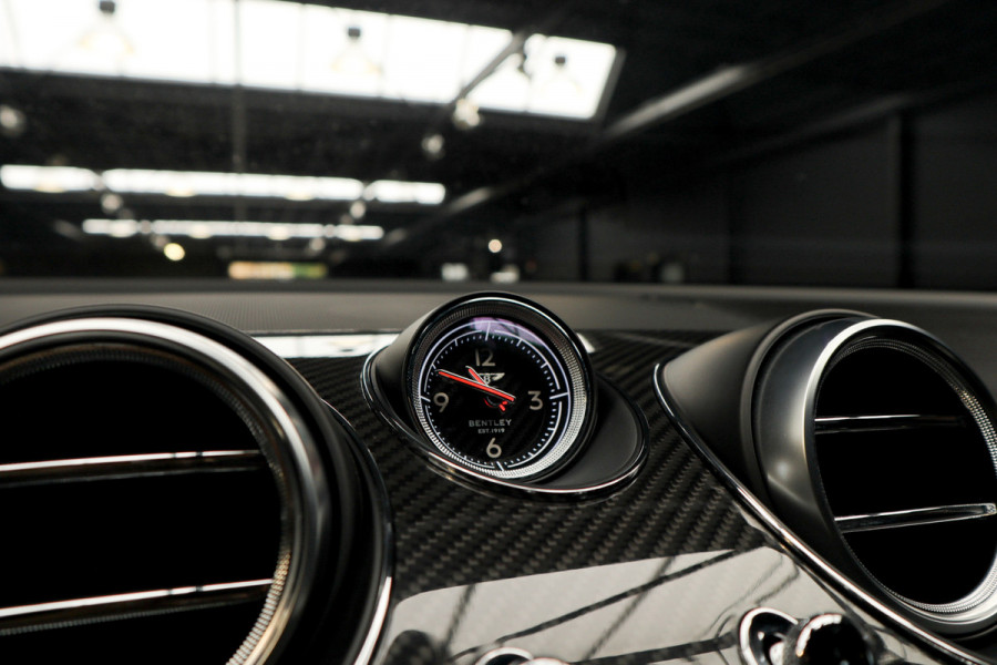 Bentley Bentayga 6.0 W12 Speed HUD Massage Panodak Leer ACC Keyless 360 Camera Elektr. achterklep Luchtvering Alcantara hemelbekleding Elektr. verstelbare stoelen voor & achter met memory Navi PDC Naim Soundsystem LM velgen