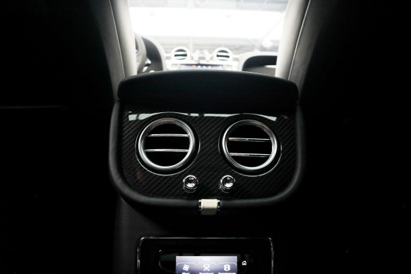 Bentley Bentayga 6.0 W12 Speed HUD Massage Panodak Leer ACC Keyless 360 Camera Elektr. achterklep Luchtvering Alcantara hemelbekleding Elektr. verstelbare stoelen voor & achter met memory Navi PDC Naim Soundsystem LM velgen